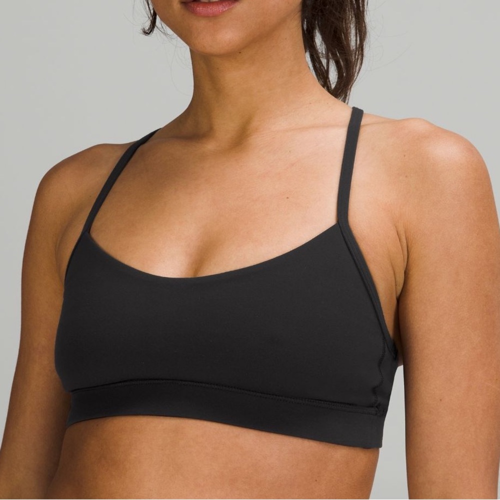 Lululemon Flow Y Nulu Bra in Black - Size 6